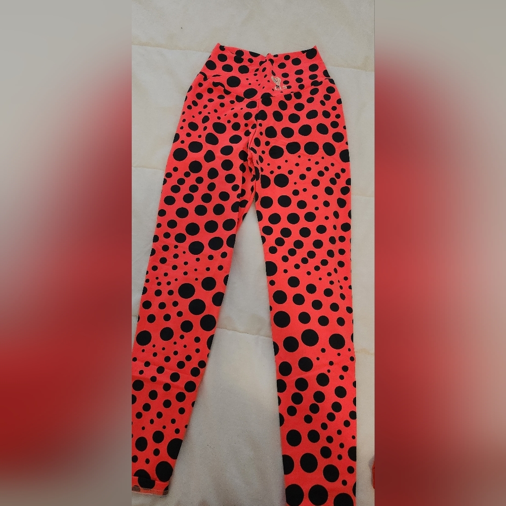 CLS SPORTSWEAR PRINT LEGGINGS SIZE S